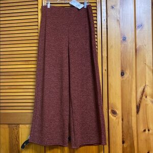 Zara Brown Wide Leg Pants for Versatile Style the color close to burgundy color